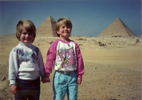 Elizabeth and Kimberly at the Pyramids in Cairo | Kimberly Hetherington | Art Therapy with Kimberly